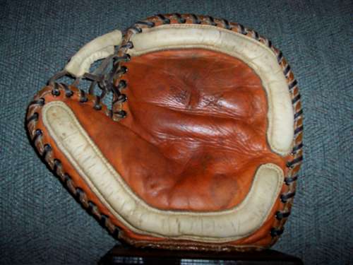 Ken Wel Softball Mitt Front